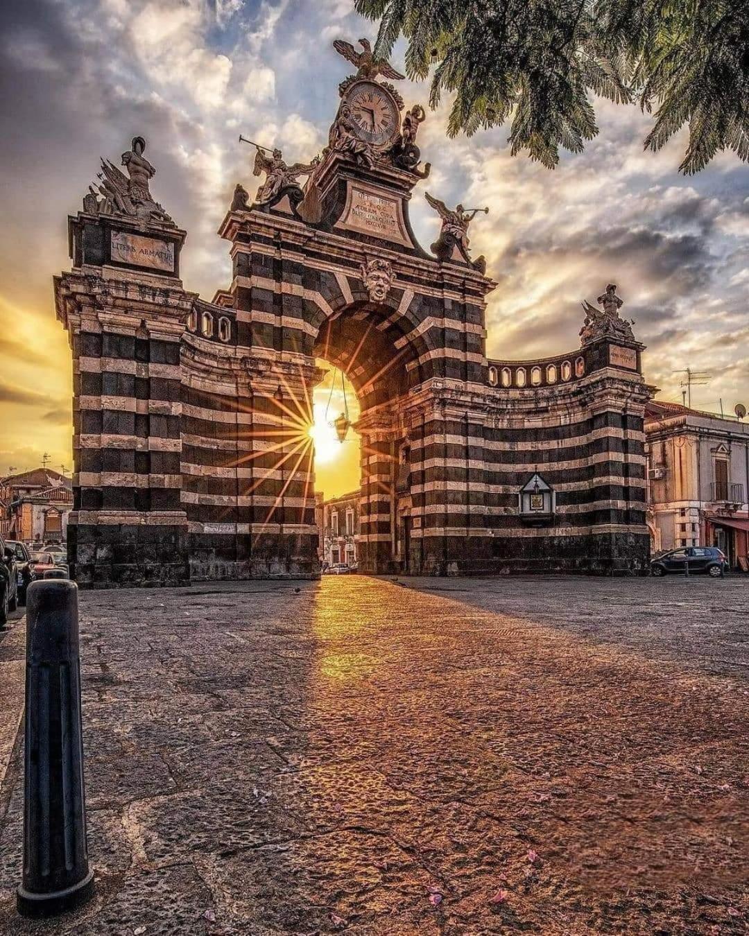 B&B Domus Pina Катания Экстерьер фото